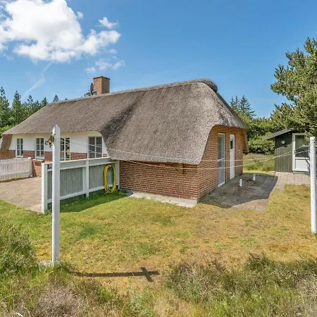 Hakun - 4km From The Sea By Interhome *