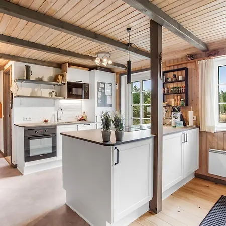 Dom wakacyjny Hakun - 4km From The Sea By Interhome *