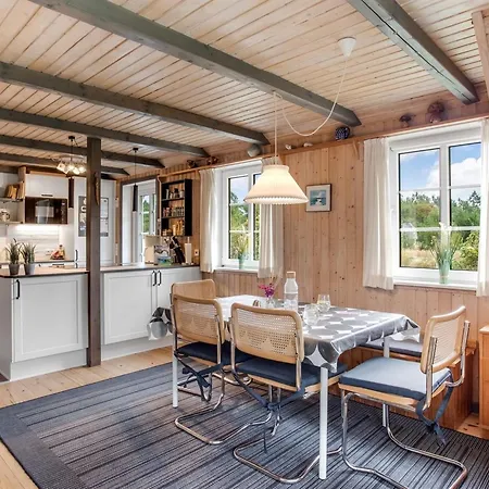 Feriehus Hakun - 4km From The Sea By Interhome