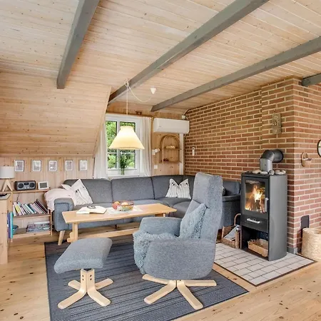 Hakun - 4km From The Sea By Interhome Feriehus *