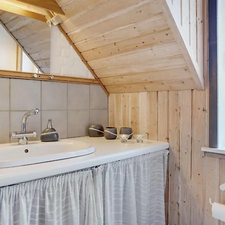 Feriehus Hakun - 4km From The Sea By Interhome